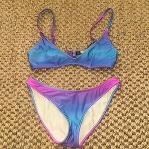 Triangl ombré bikini size S